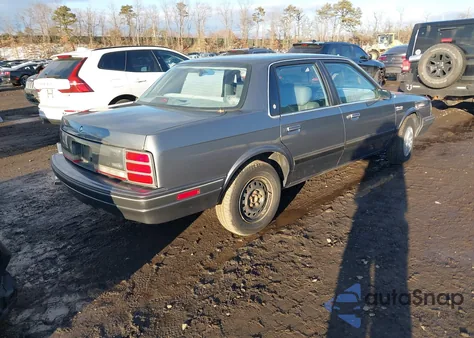 1992 Oldsmobile Cutlass Ciera S z USA, uszkodzony, nr VIN 1G3AL54N9N6329525